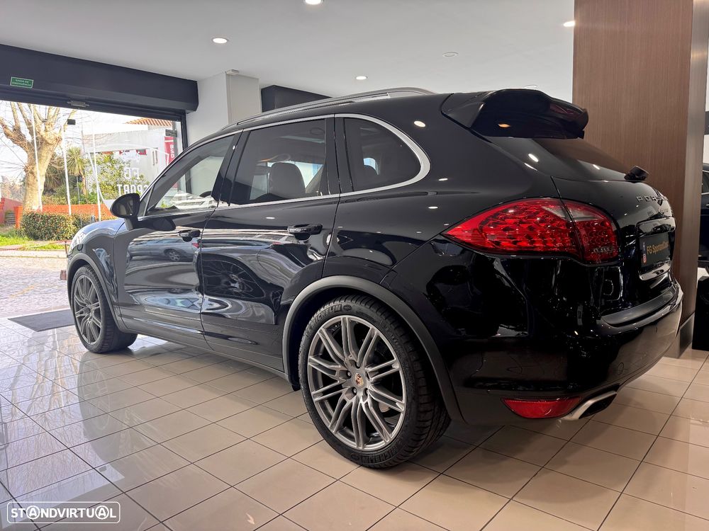 Porsche Cayenne - 11