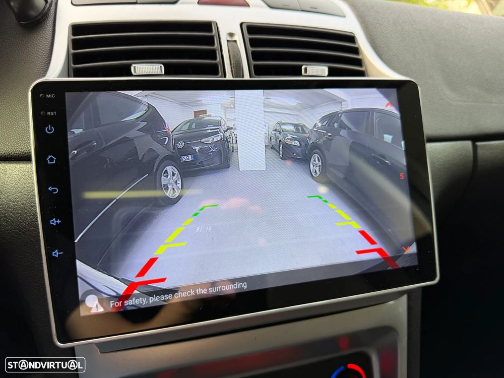 Peugeot 307 1.6 HDi Executive - 18