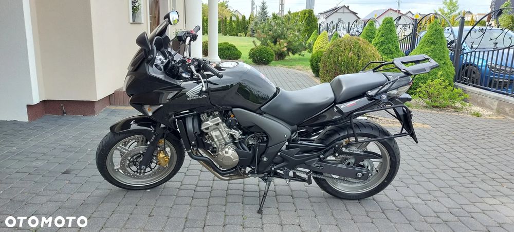 Honda CBF - 17