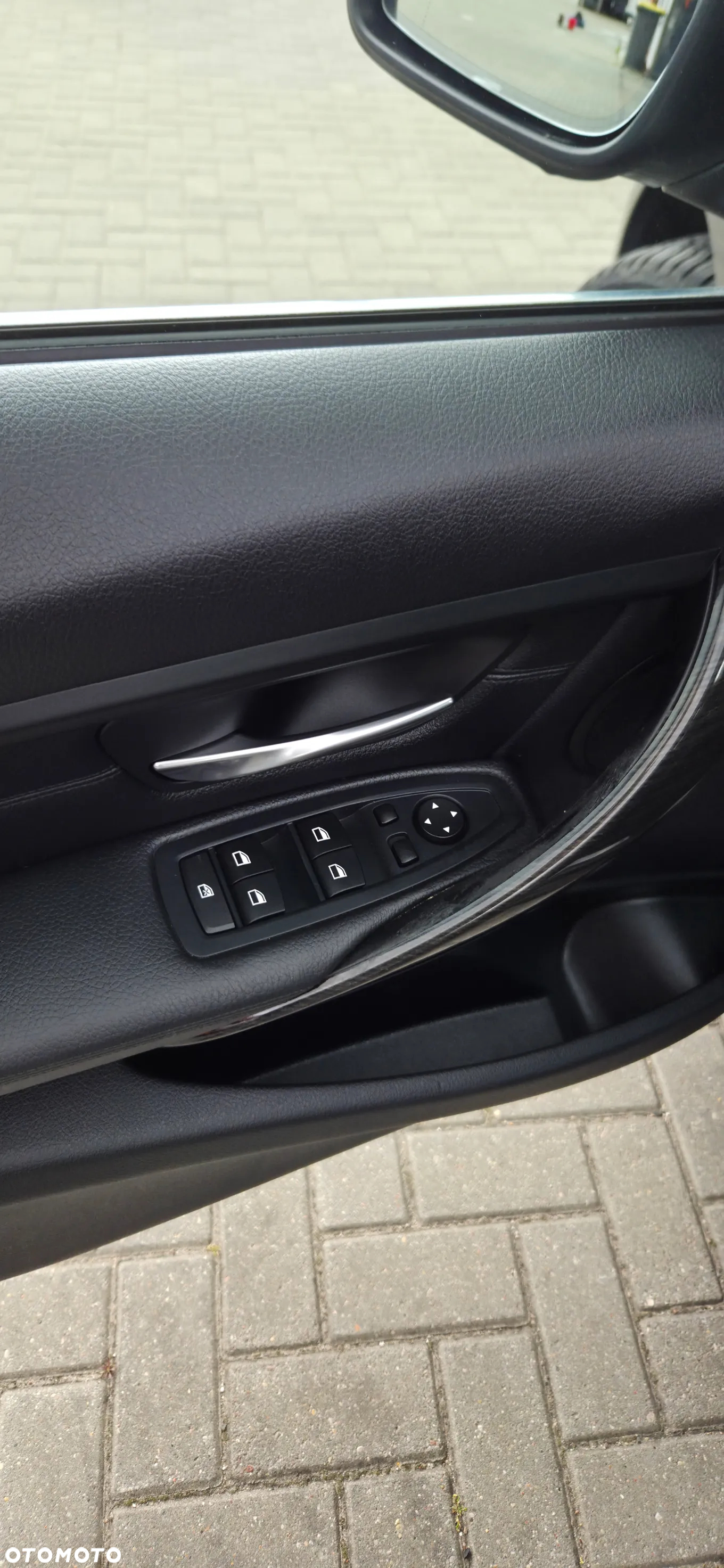 BMW Seria 3 320d Touring xDrive Sport Line - 24