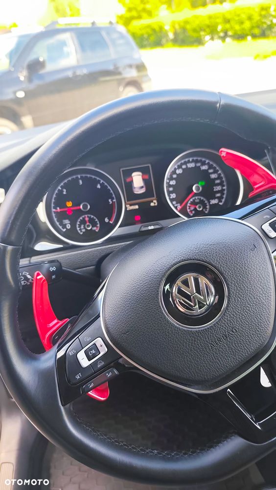 Volkswagen Golf 1.6 BlueTDI DSG Comfortline - 9