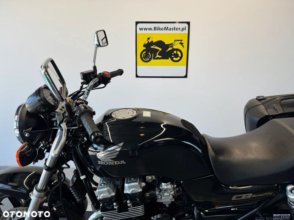 Honda CB - 10