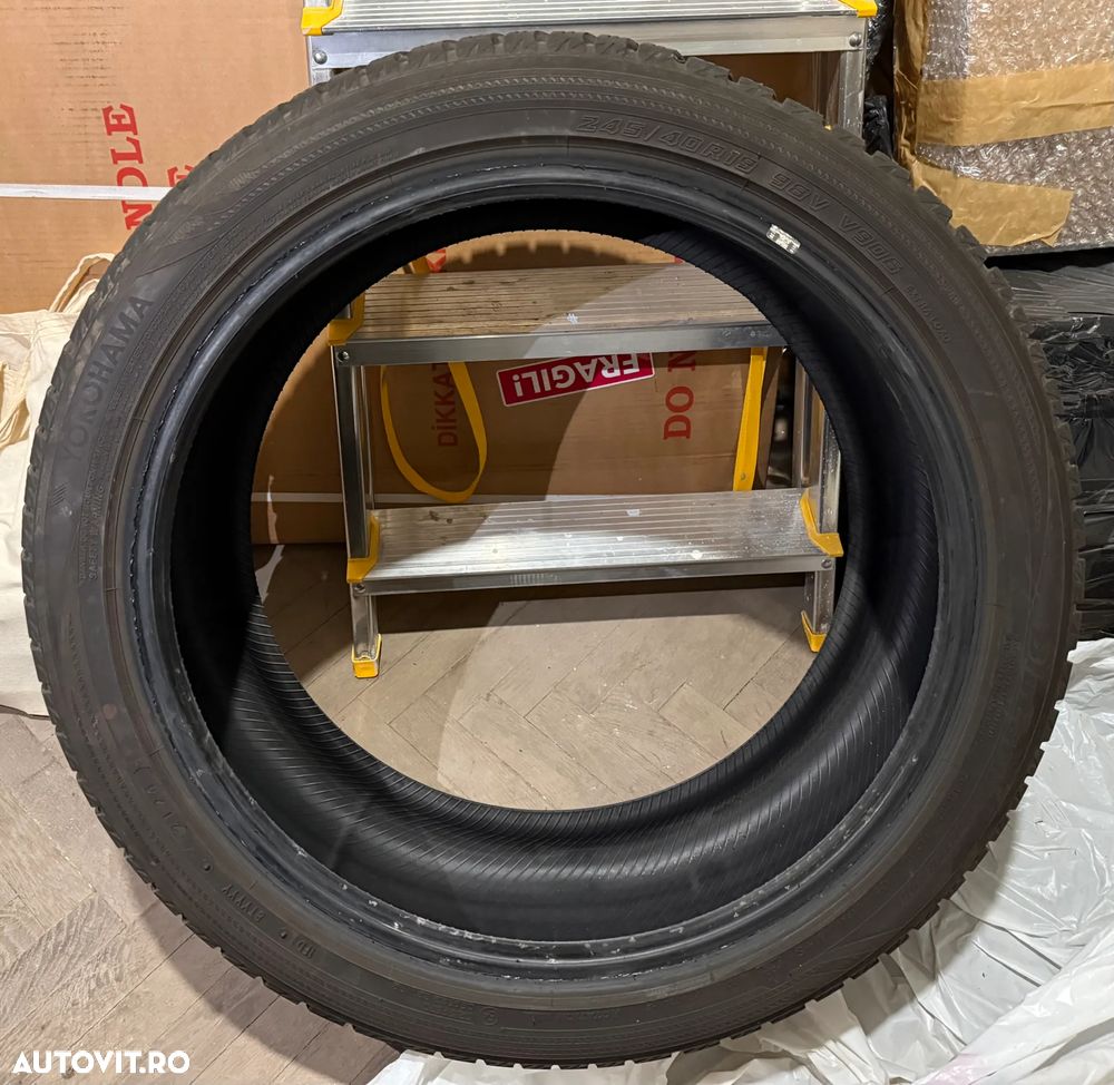 Mercedes-Benz E 200 4MATIC Aut. - 30