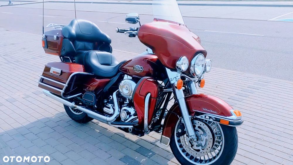 Harley-Davidson FLHTCU Ultra - 2