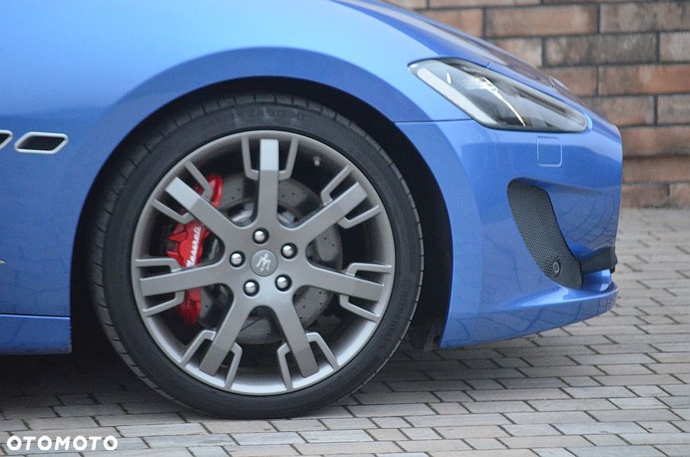 Maserati GranCabrio Sport - 24