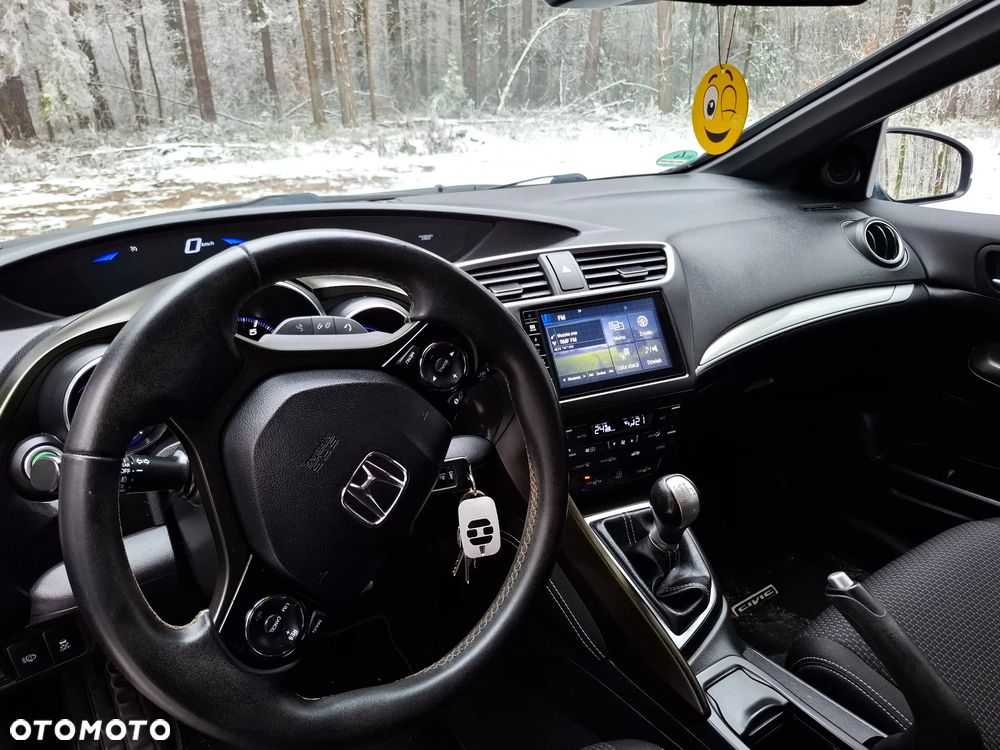 Honda Civic 1.8 i-VTEC Sport - 24