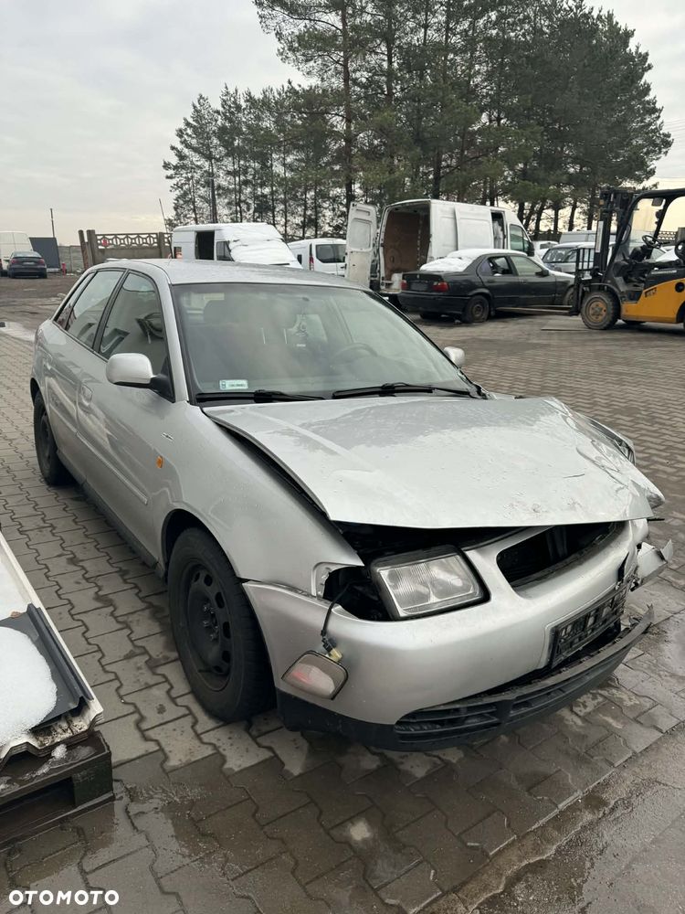 Wszystkie Części do Audi A3 1.8b APG , Kolor LY7W - Części Stacja demontażu Przystajń - 2