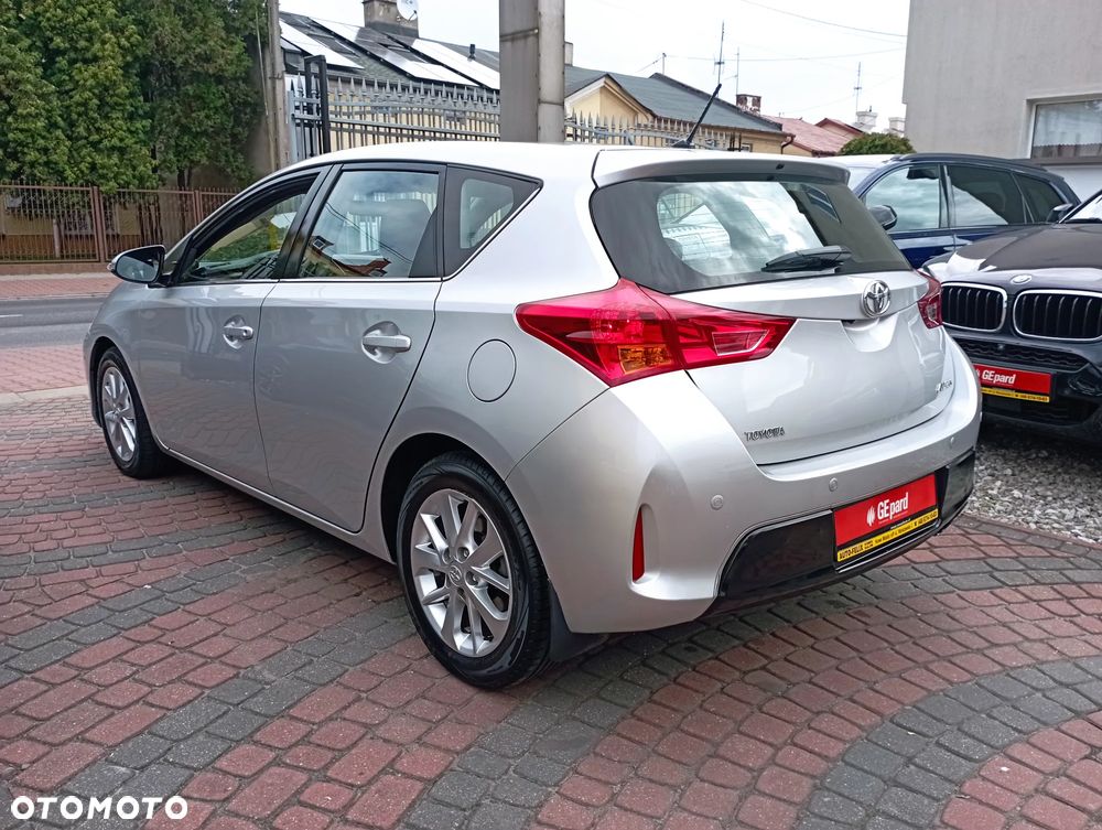 Toyota Auris 1.6 Dynamic - 6