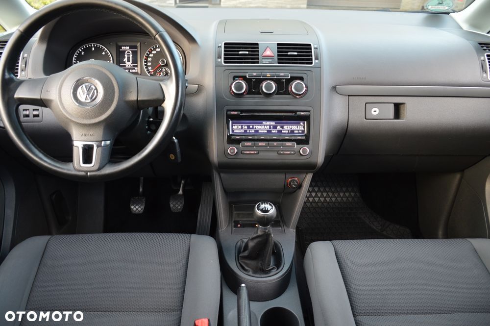 Volkswagen Touran 1.6 TDI DPF BlueMot Comfortline - 22