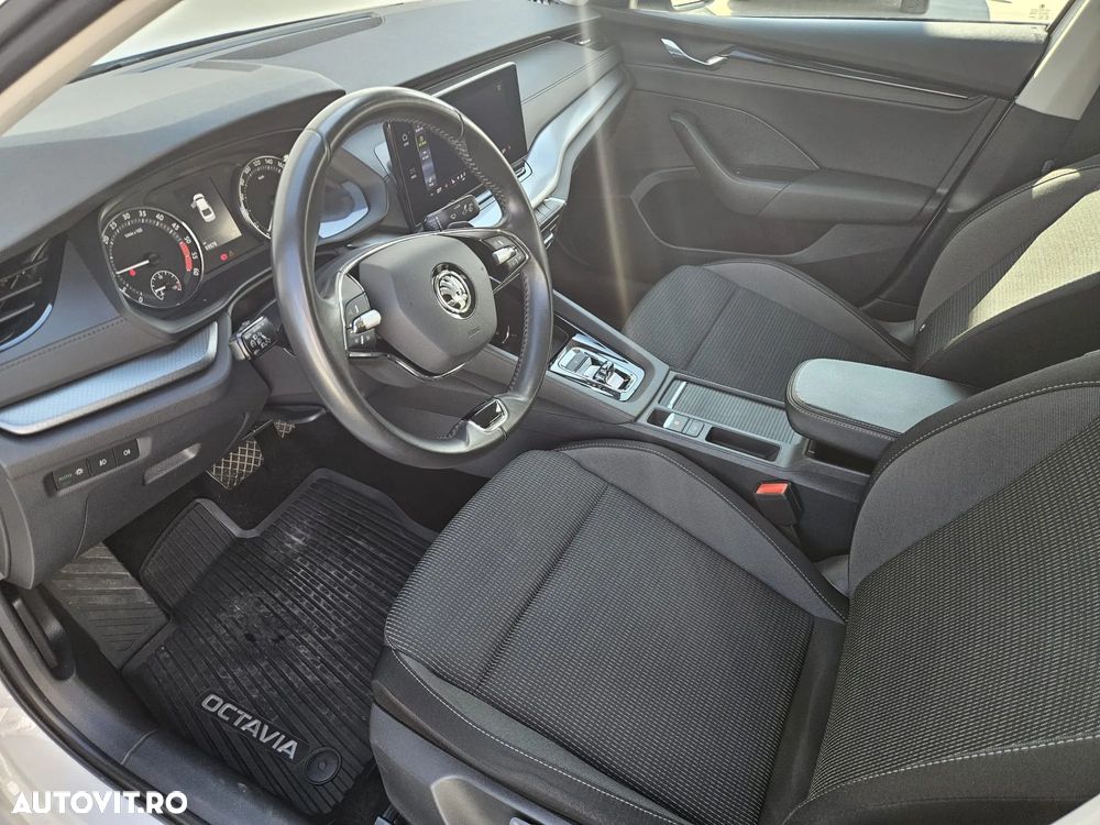 Skoda Octavia 2.0 TDI DSG Ambition - 9