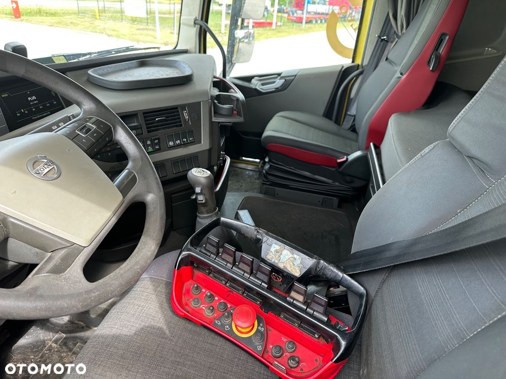 Volvo FH 540 8x4 Tridem duży dźwig 12ton żuraw do szamb kontenerów - 13