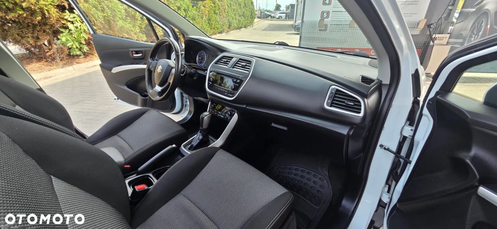 Suzuki SX4 S-Cross 1.6 VVT CVT 4x2 Comfort - 38