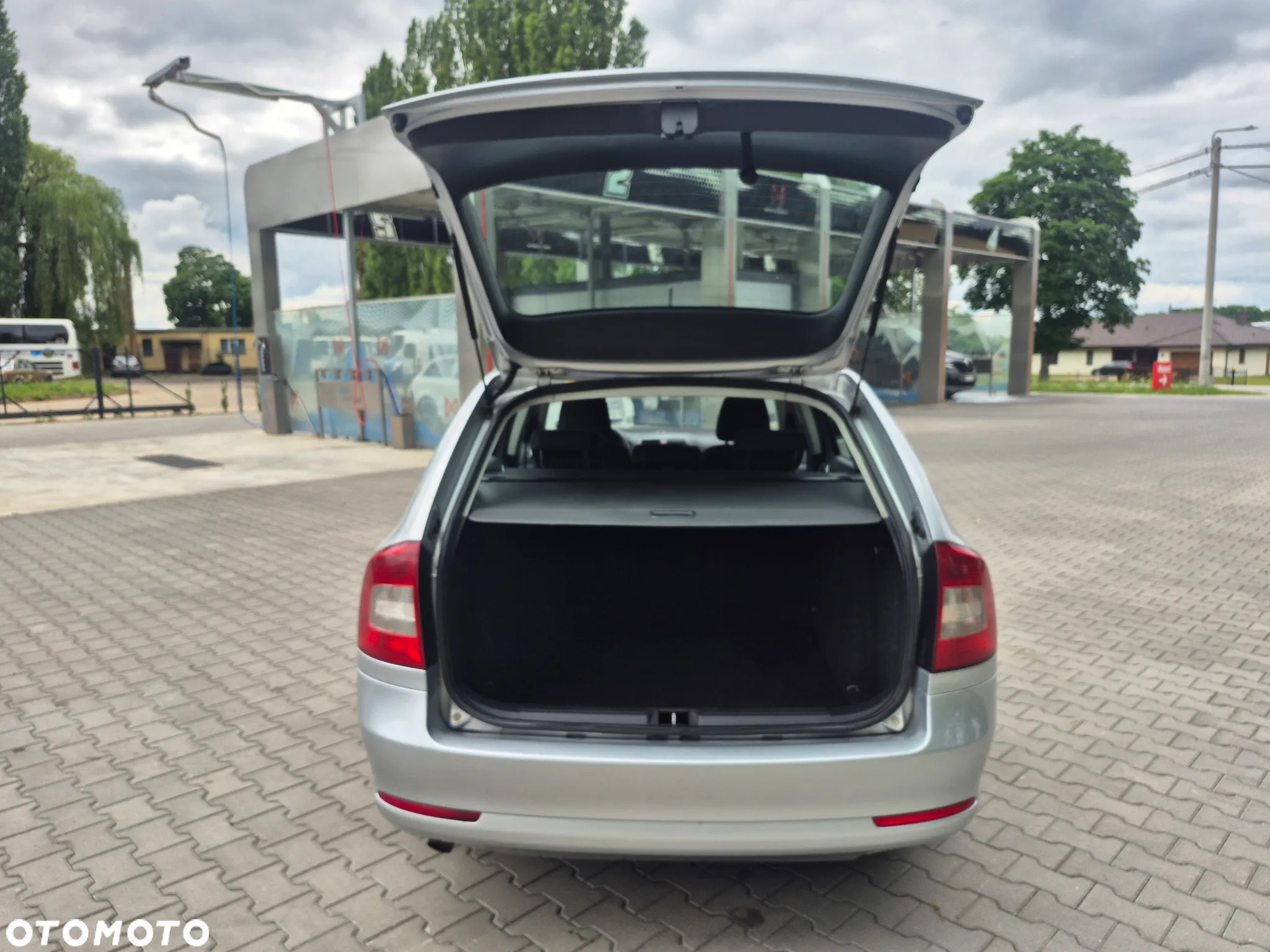 Skoda Octavia 2.0 TDI DPF Elegance - 5