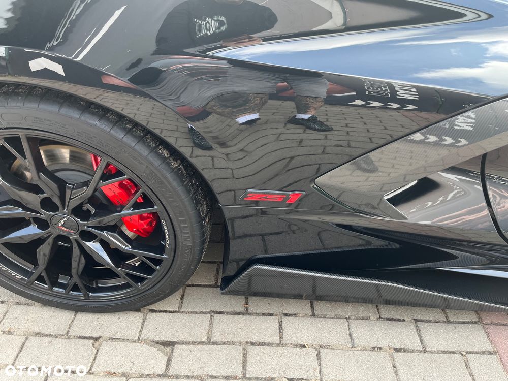 Chevrolet Corvette - 8