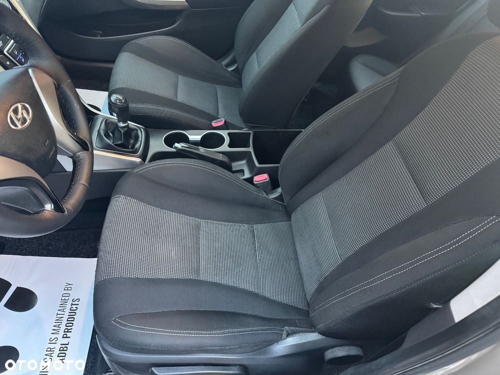 Hyundai i30 blue Kombi 1.4 Classic - 22