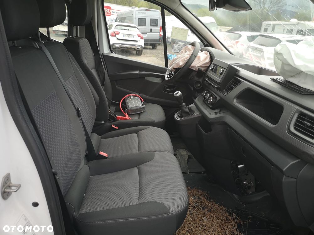 Renault Trafic Blue Grand Life - 30