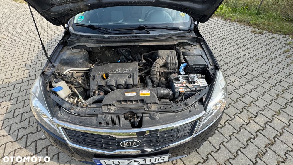 Kia Ceed - 16