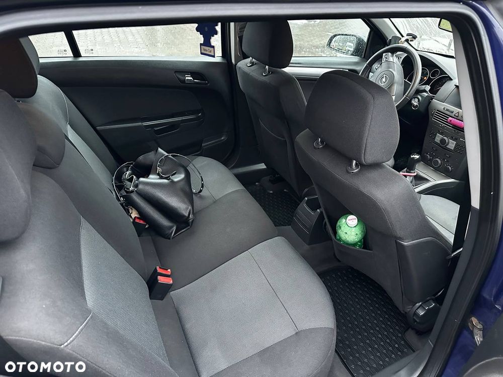 Opel Astra 1.9 CDTI Cosmo - 15