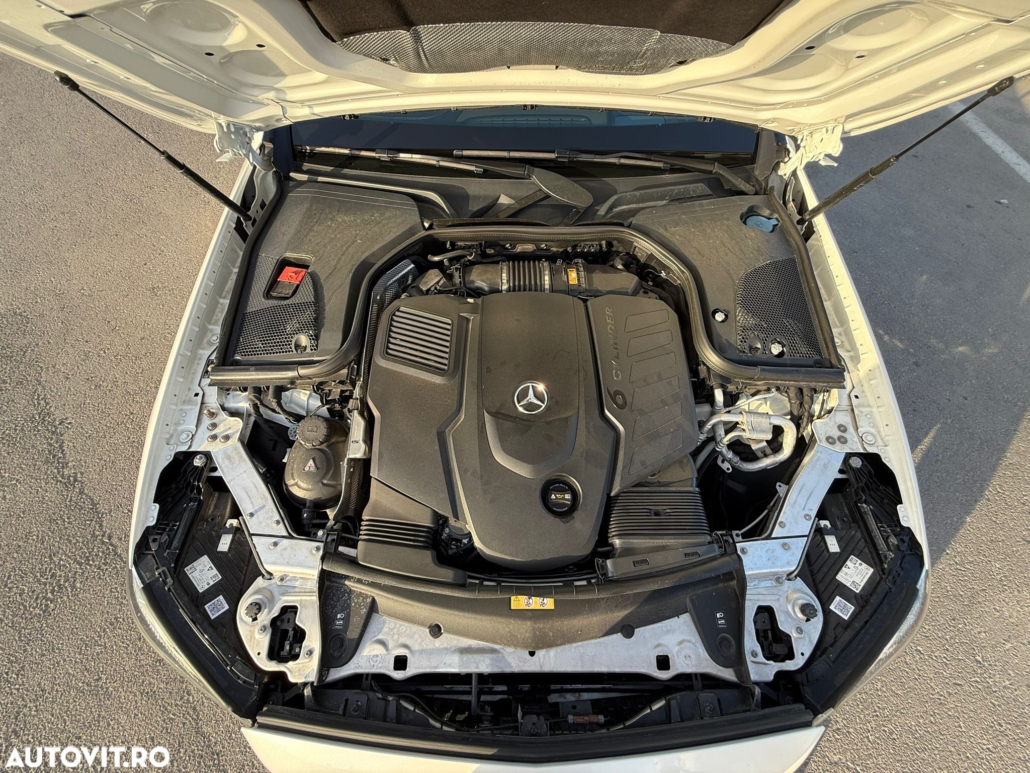 Mercedes-Benz E 400 d 4Matic 9G-TRONIC AMG Line - 28