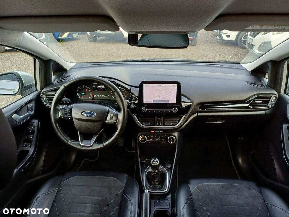 Ford Fiesta 1.0 EcoBoost S&S TITANIUM - 27
