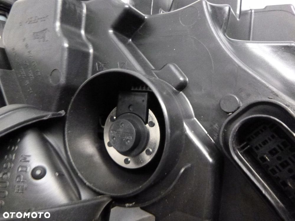 VW GOLF VIII LAMPA PRZÓD FULL LED NOWA LEWA PRAWA PRZEDNIA 6 PIN - 9