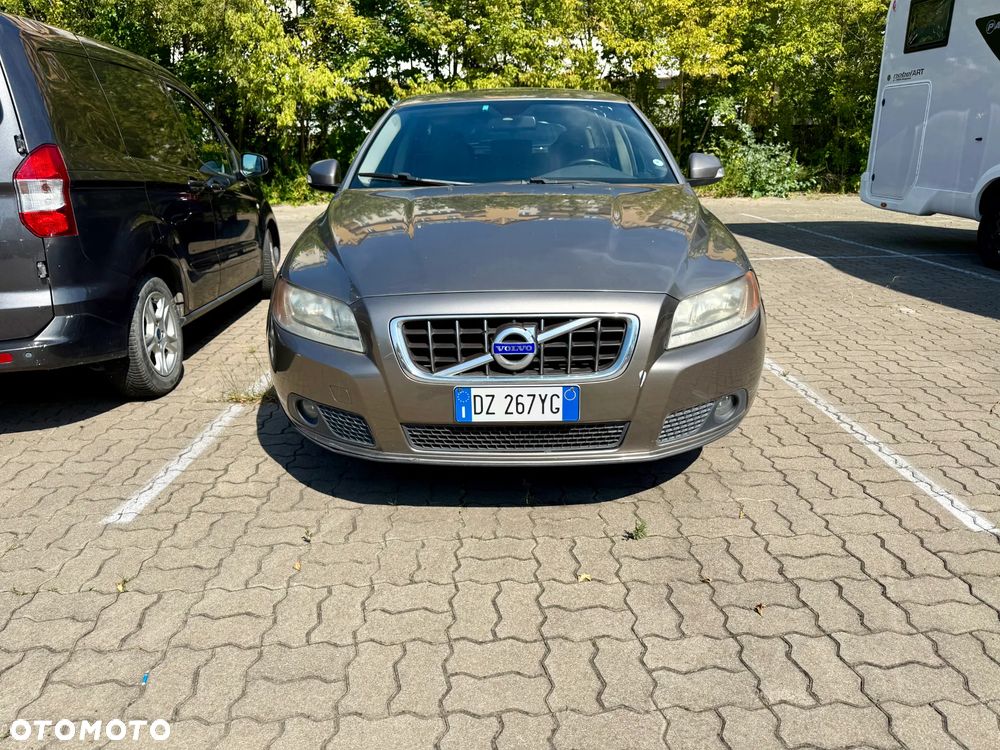 Volvo V70 2.0D Kinetic - 2