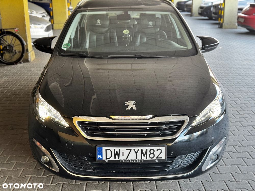 Peugeot 308 - 1