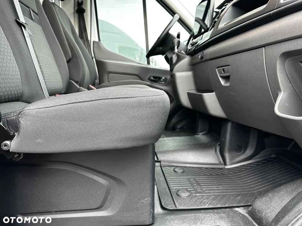 Ford Transit - 15