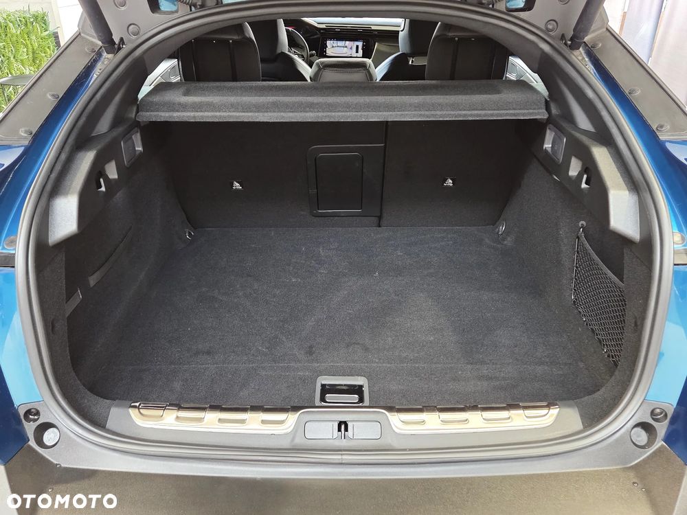 Peugeot 408 1.6 Plug-In Hybrid 180 GT EAT8 - 27