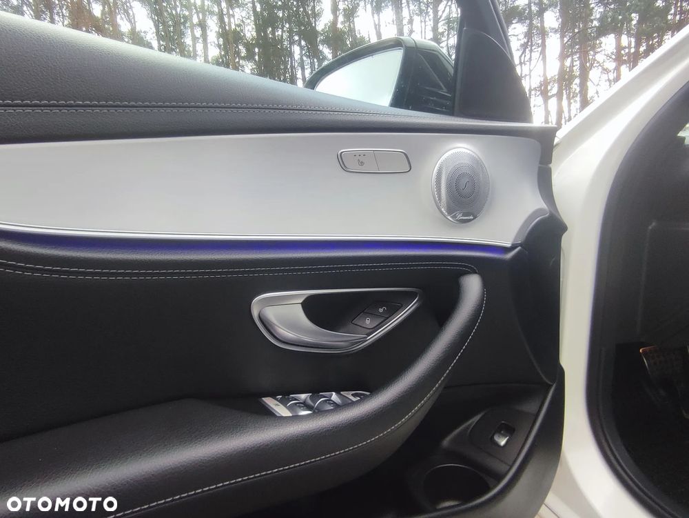 Mercedes-Benz Klasa E 300 de 9G-TRONIC Night Edition - 9
