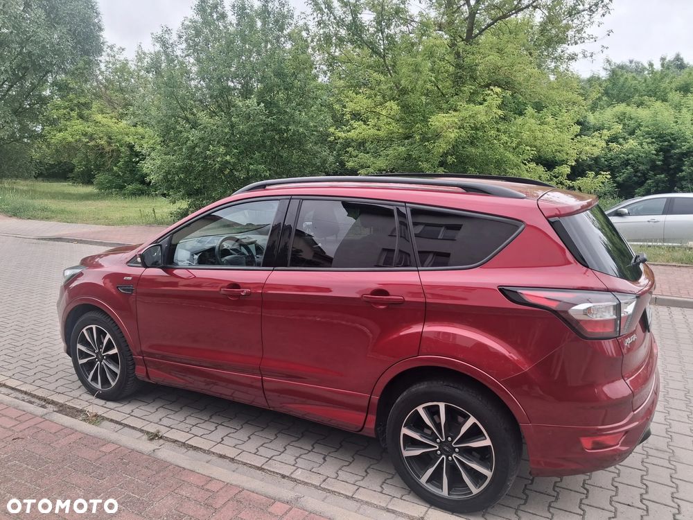 Ford Kuga 1.5 TDCi 2x4 ST-Line - 11