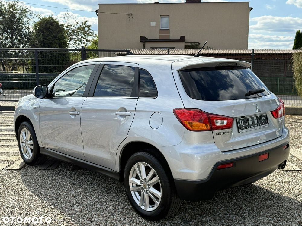 Mitsubishi ASX - 4