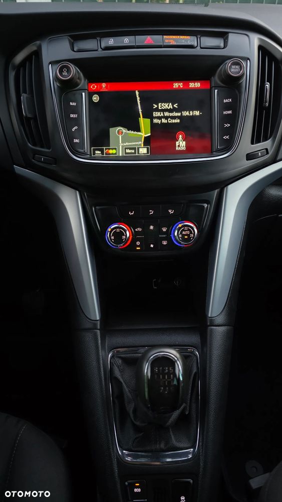 Opel Zafira - 24