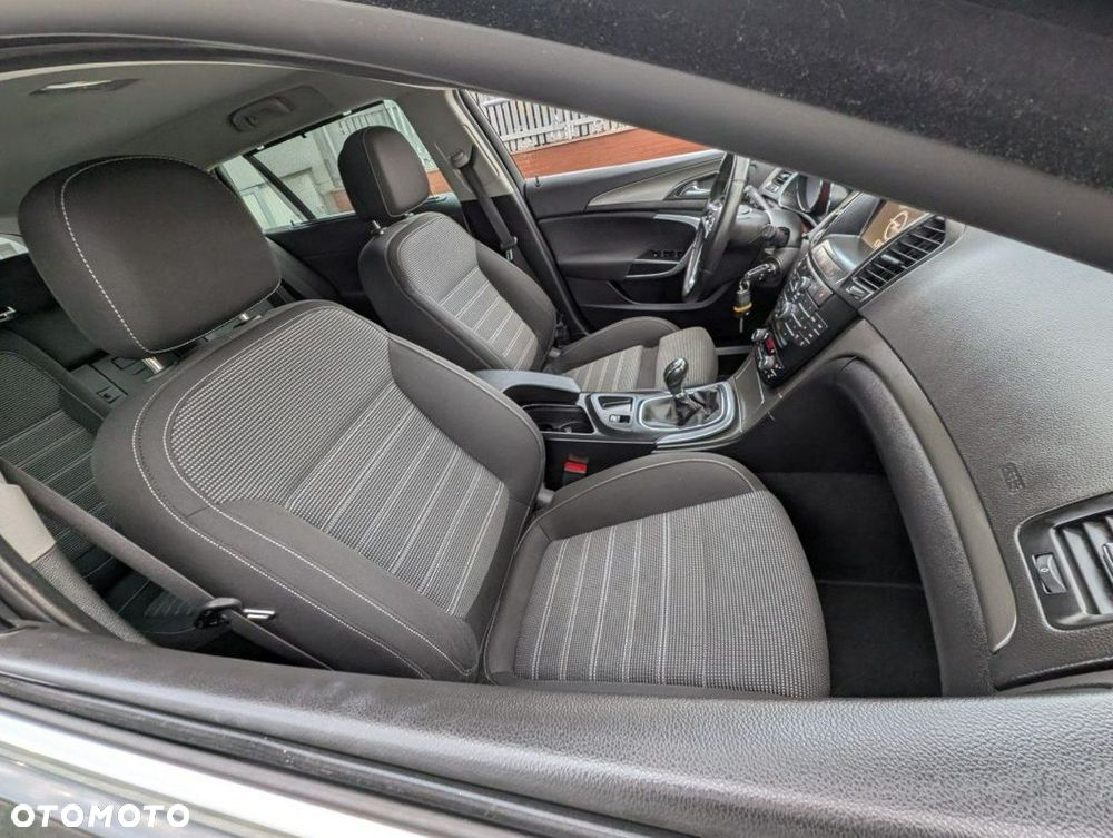 Opel Insignia - 14