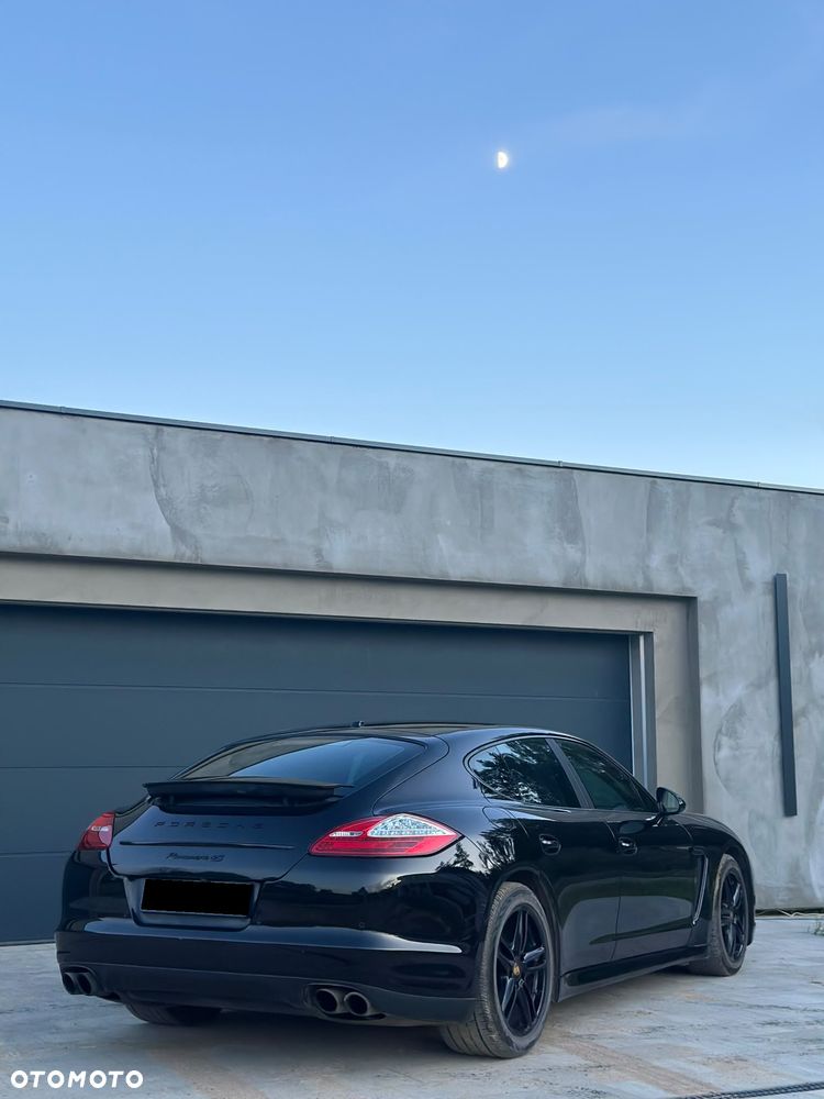 Porsche Panamera 4S PDK - 2
