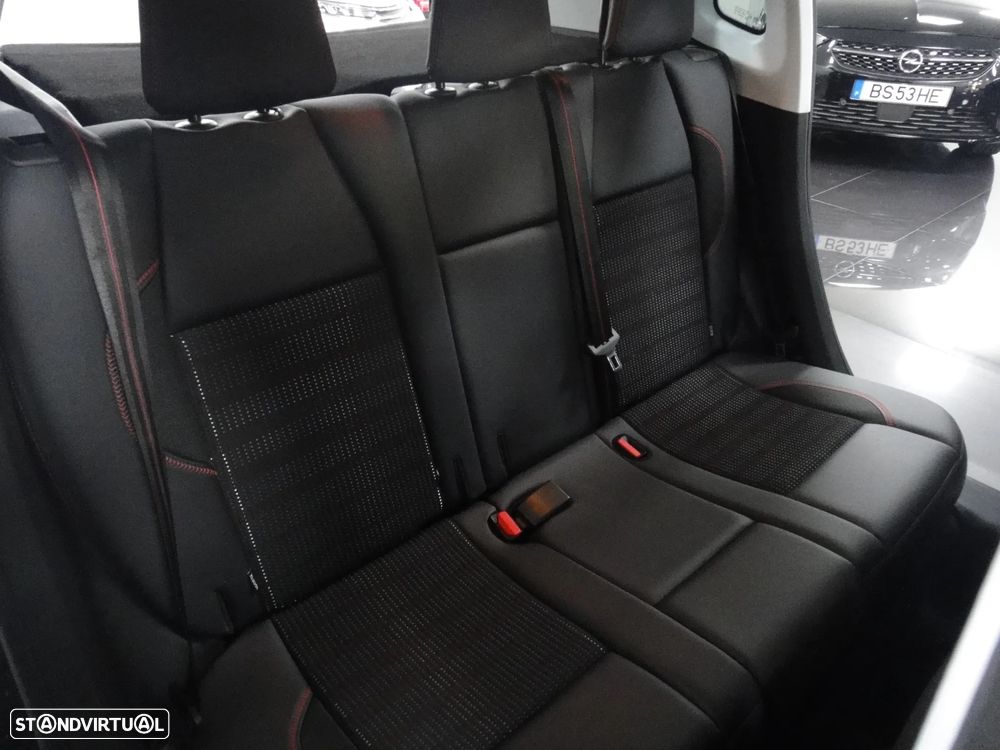 Peugeot 2008 1.2 PureTech GT Line EAT6 - 18