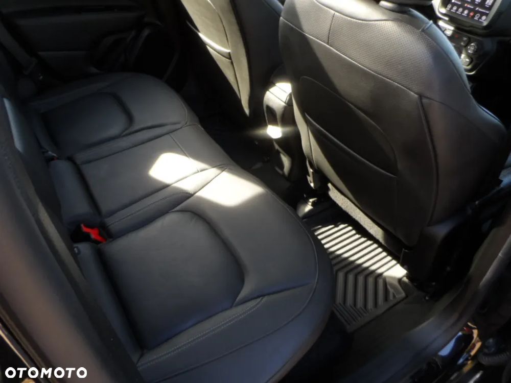 Jeep Renegade 1.3 T-GDI Automatik Limited - 15