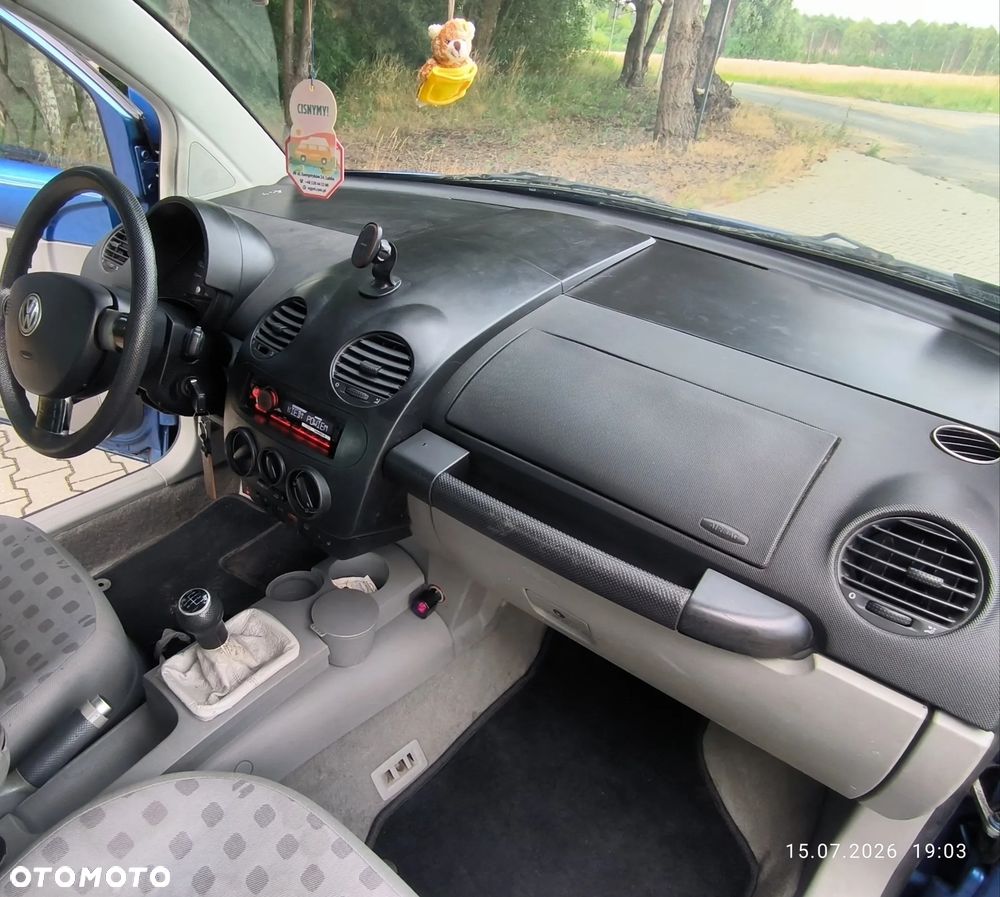 Volkswagen New Beetle 2.0 - 7
