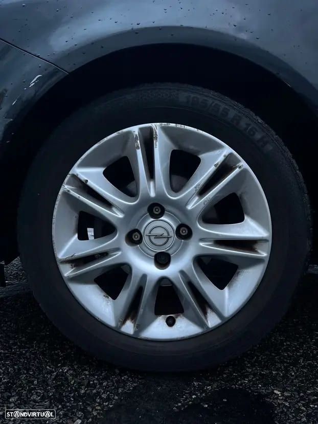 Opel Corsa 1.3 CDTI Enjoy EcoFLEX - 10