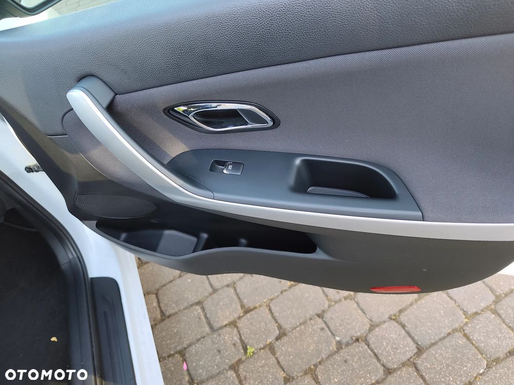 Kia Ceed 1.6 GDI Dream Team Edition - 24