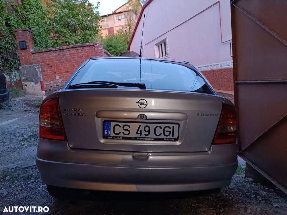 Opel Astra Classic 1.4i - 5