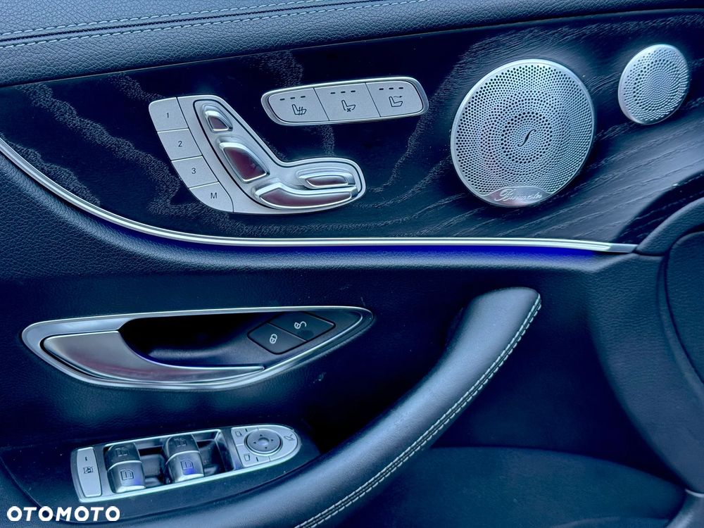 Mercedes-Benz Klasa E 220 d 9G-TRONIC - 35