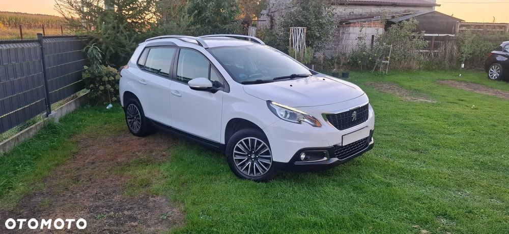 Peugeot 2008 1.2 Pure Tech Style EU6 - 30