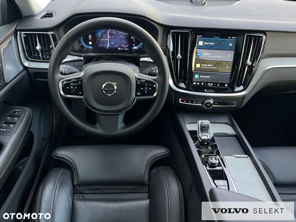Volvo V60 Cross Country - 12