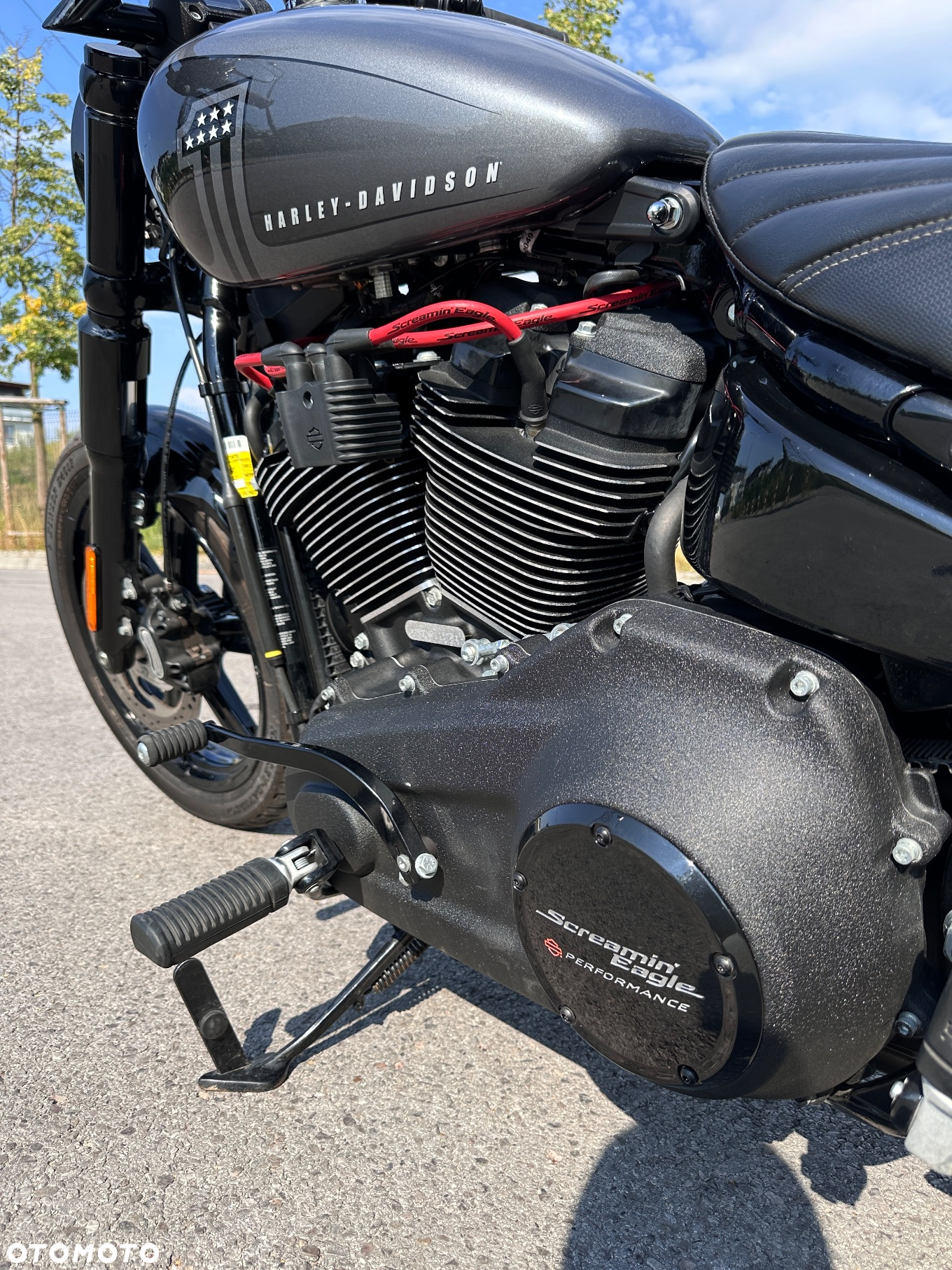 Harley-Davidson Softail Street Bob - 10