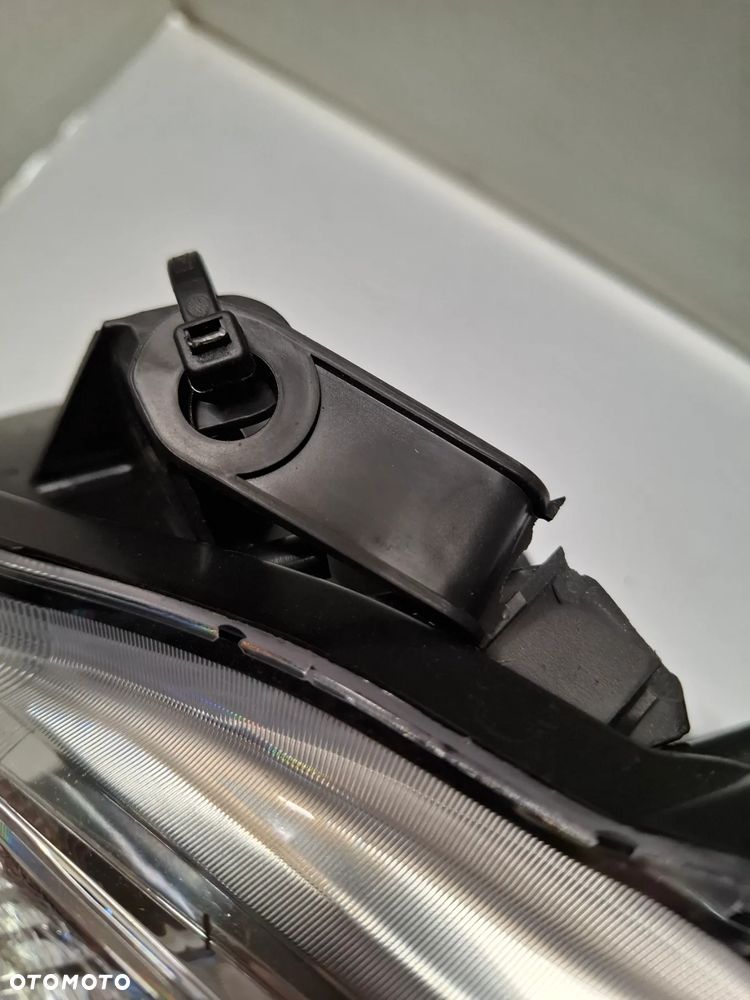 NOWA LAMPA LEWA PRZOD PRZEDNIA TOYOTA COROLLA SEDAN E15 07-13 SLASK WYSYLKA - 8