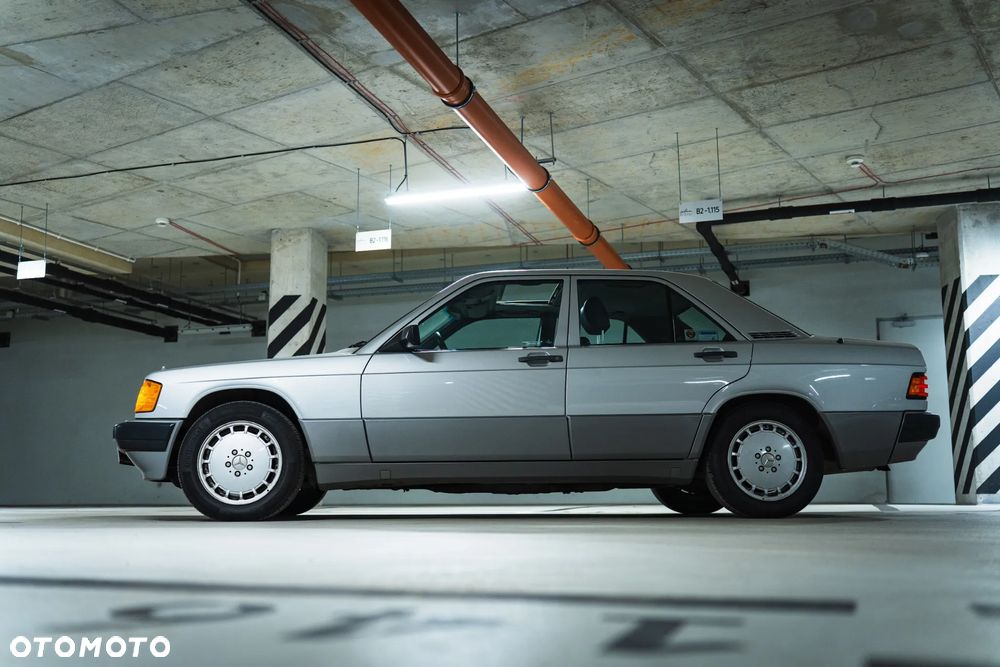 Mercedes-Benz W201 (190) - 29