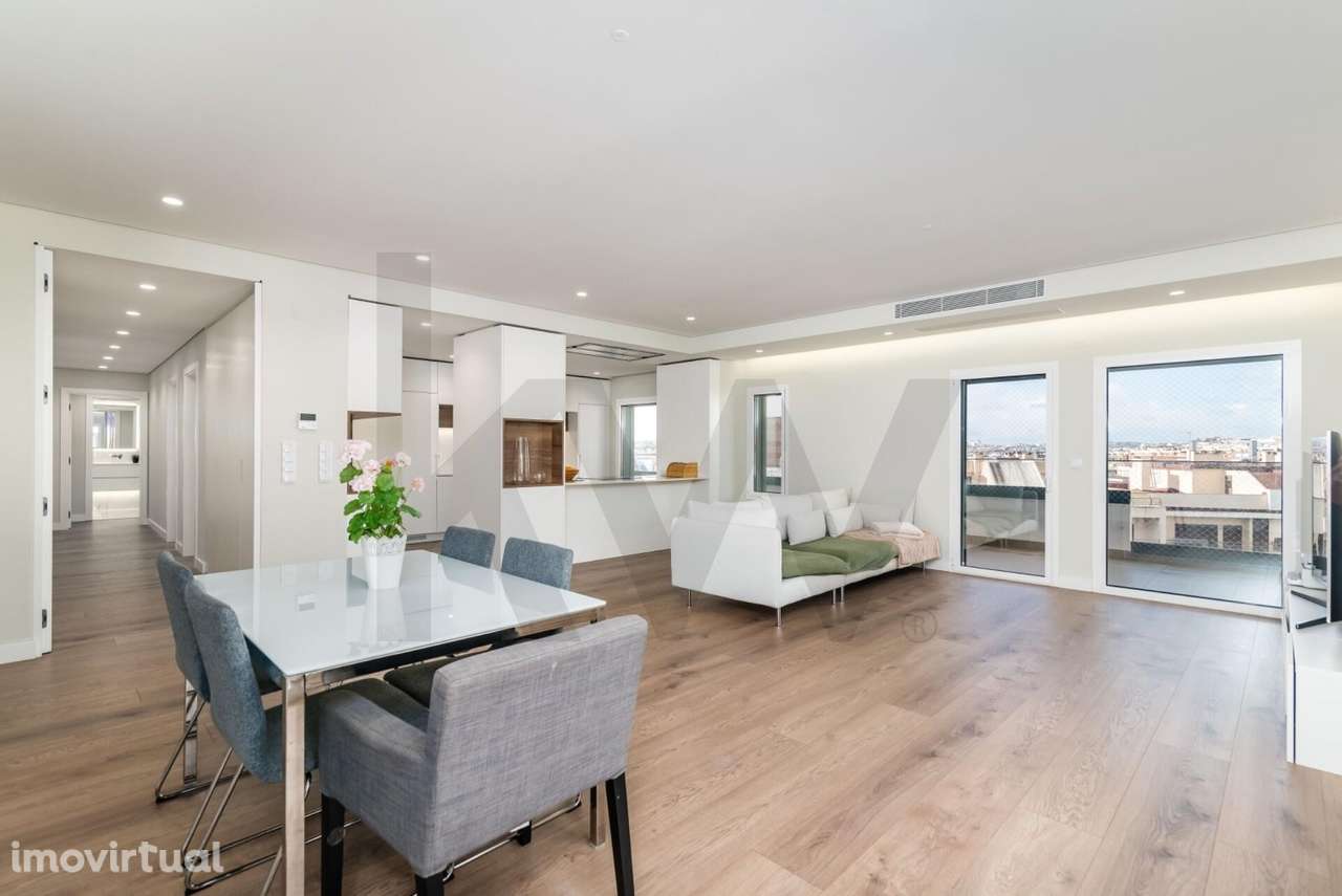 Apartamento T4 com 286 m2 - Varanda 53 m2 - Box para 4 viaturas 50 m2 - Grande imagem: 2/45