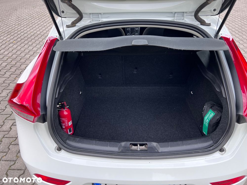 Volvo V40 D2 Kinetic - 30