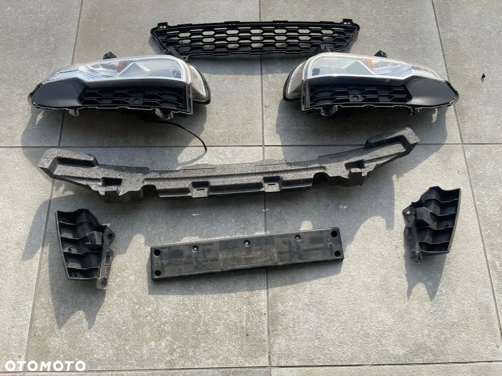 HALOGEN LAMPA PRZECIWMGIELNA LEWA SSANGYONG I LIFT  12-17 ROK - 1